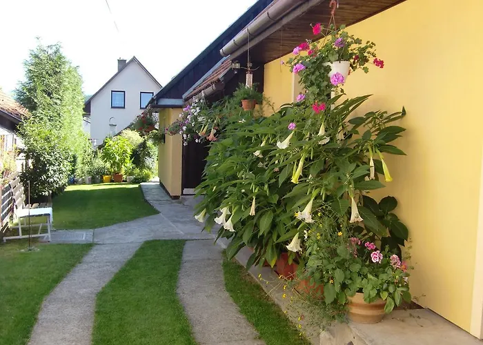 Kucbel Semesterbostad *