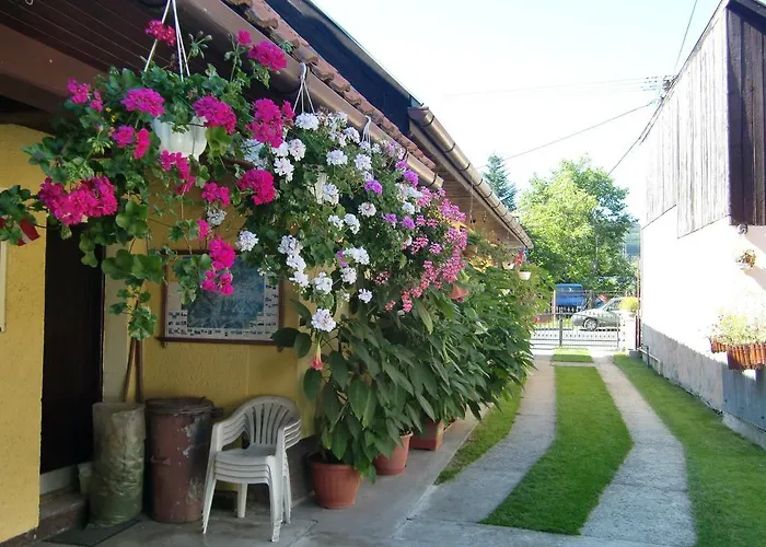 Kucbel Semesterbostad *